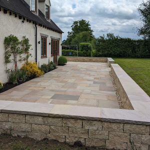 Raj Green Copings on wall